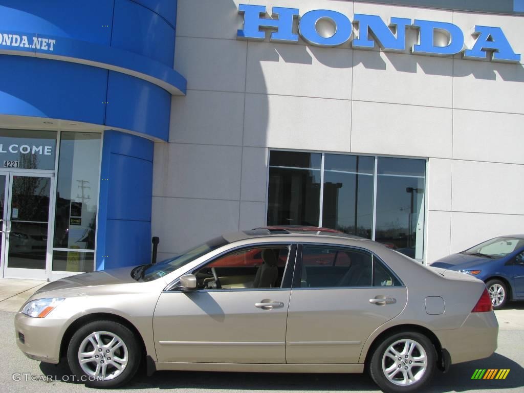 2006 Accord EX Sedan - Desert Mist Metallic / Ivory photo #2