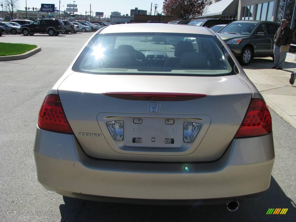 2006 Accord EX Sedan - Desert Mist Metallic / Ivory photo #4