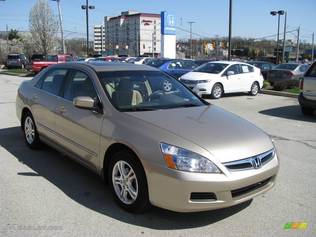 2006 Accord EX Sedan - Desert Mist Metallic / Ivory photo #6