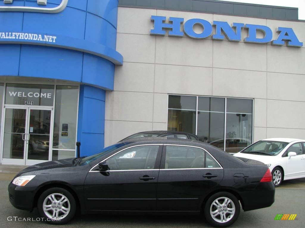 2006 Accord SE Sedan - Nighthawk Black Pearl / Ivory photo #3