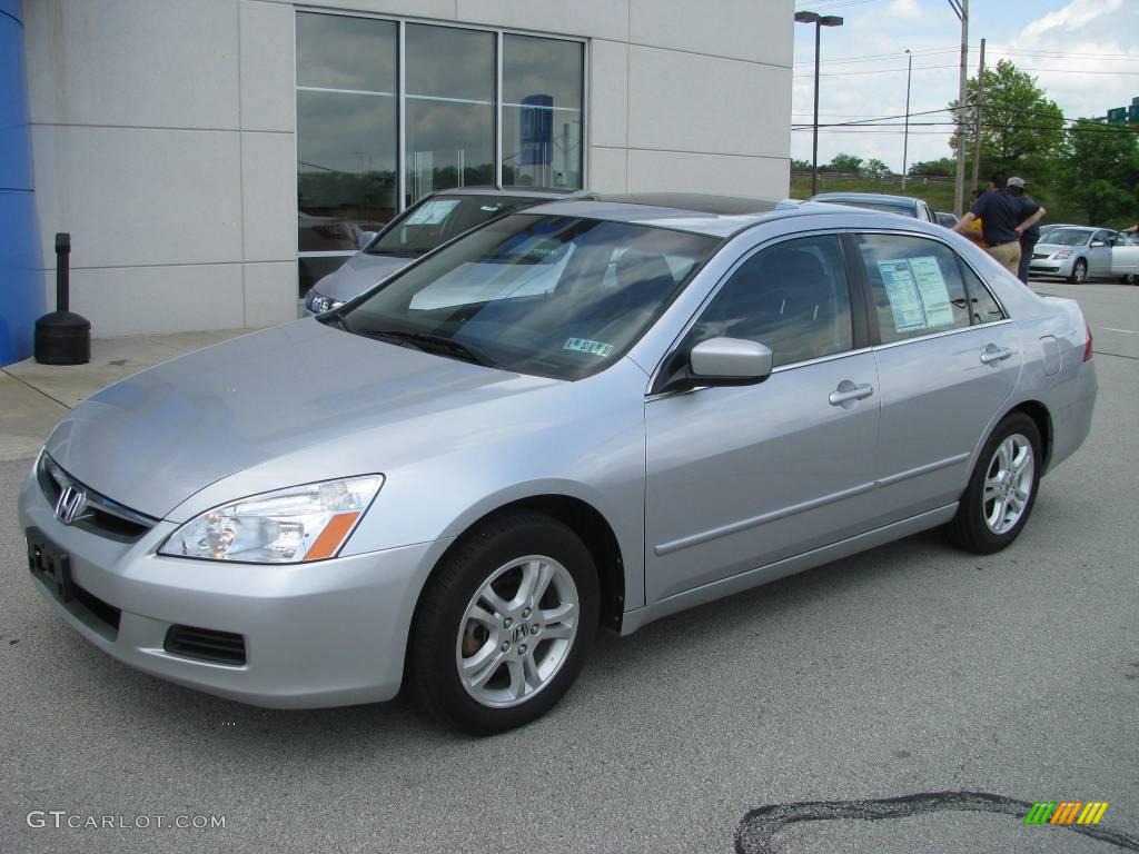 2006 Accord EX Sedan - Alabaster Silver Metallic / Black photo #2