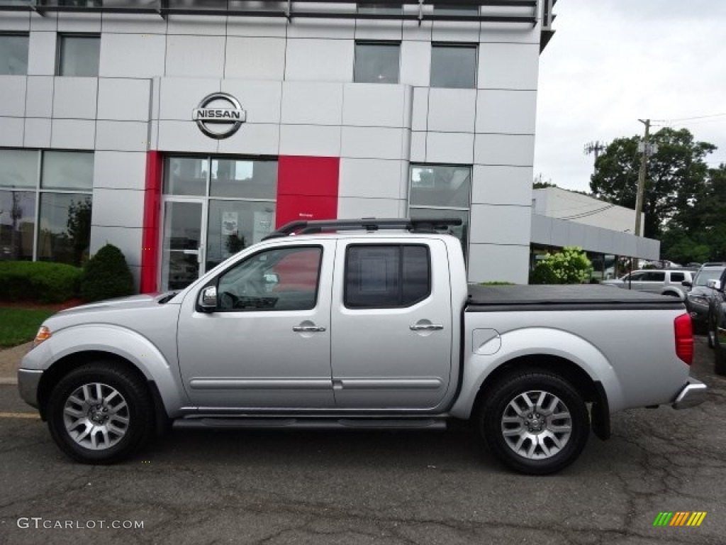 2010 Frontier LE Crew Cab 4x4 - Radiant Silver Metallic / Steel photo #8