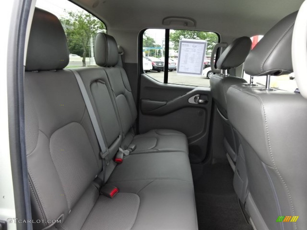 2010 Frontier LE Crew Cab 4x4 - Radiant Silver Metallic / Steel photo #15