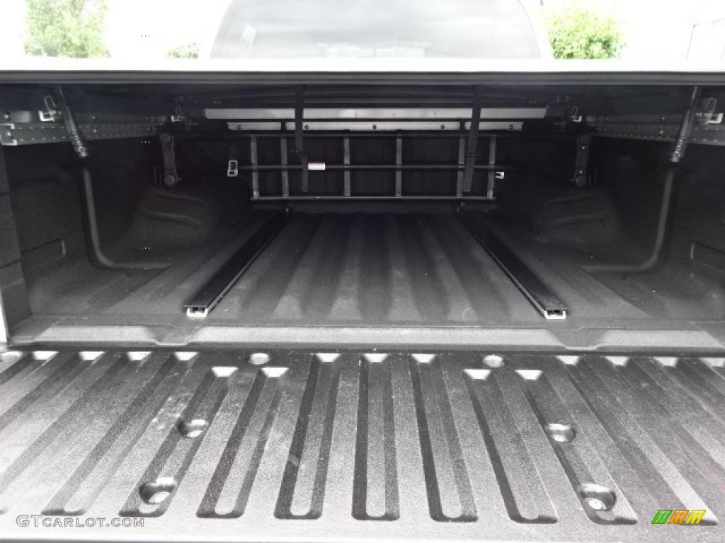 2010 Frontier LE Crew Cab 4x4 - Radiant Silver Metallic / Steel photo #23