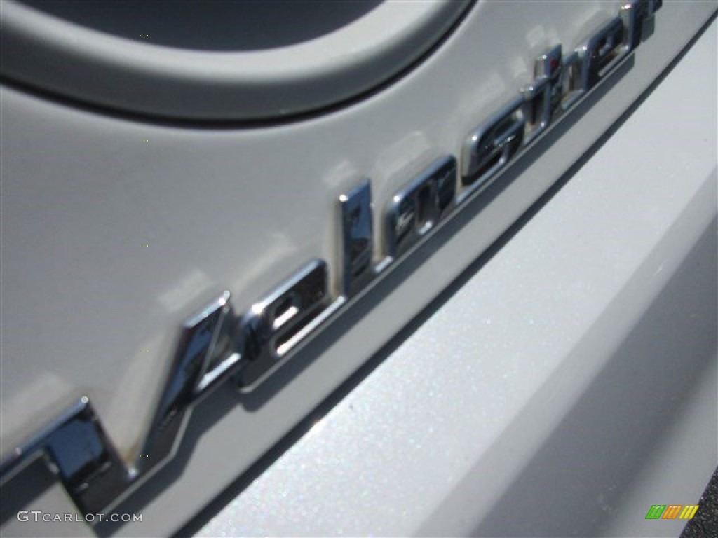 2015 Veloster Turbo - Elite White / Black photo #6
