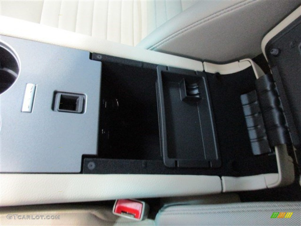 2015 Taurus SE - Deep Impact Blue Metallic / Dune photo #23