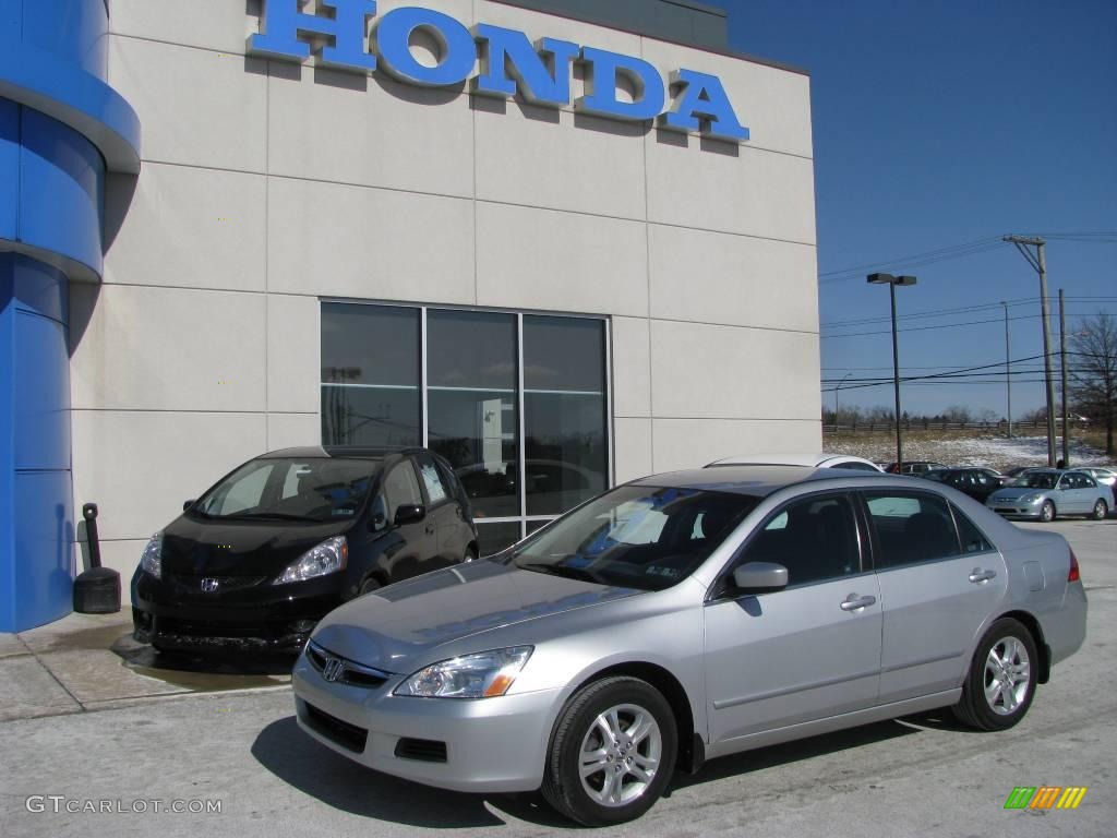 2006 Accord SE Sedan - Alabaster Silver Metallic / Black photo #1