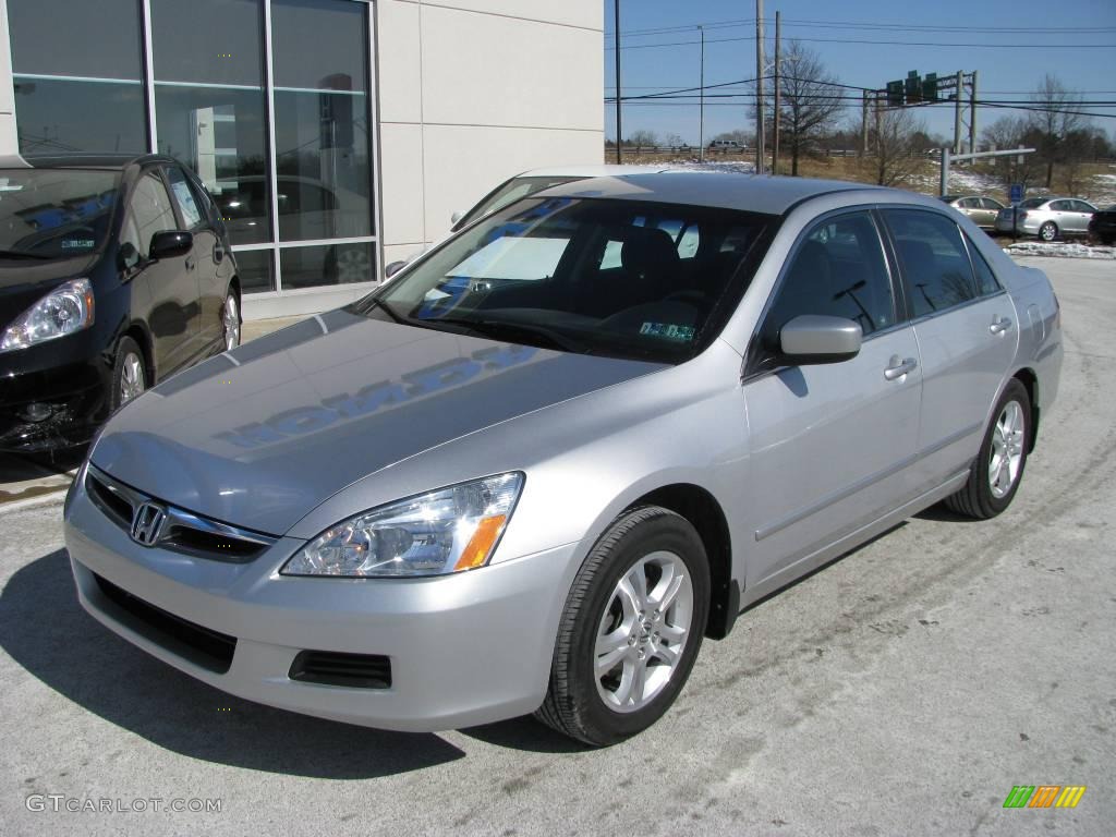 2006 Accord SE Sedan - Alabaster Silver Metallic / Black photo #2