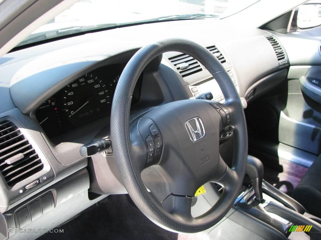 2006 Accord SE Sedan - Alabaster Silver Metallic / Black photo #9