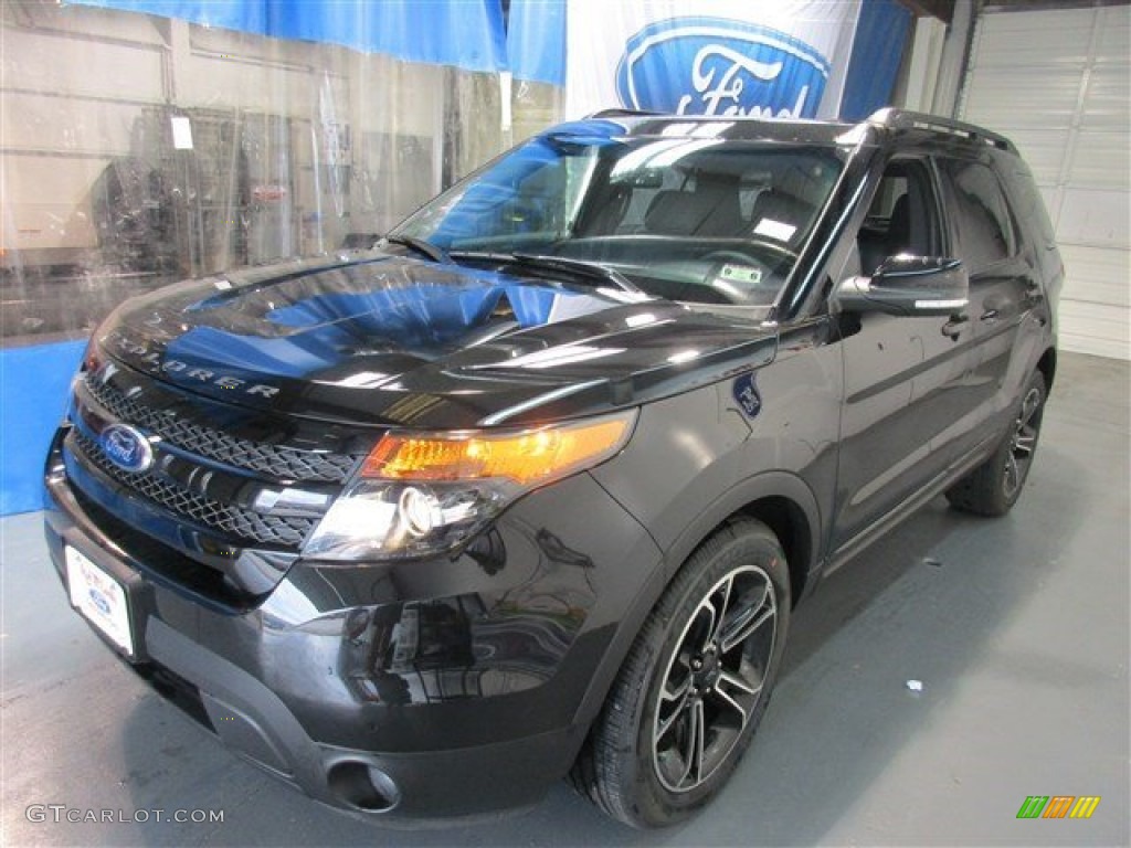 2015 Explorer Sport 4WD - Tuxedo Black / Sport Charcoal Black photo #3