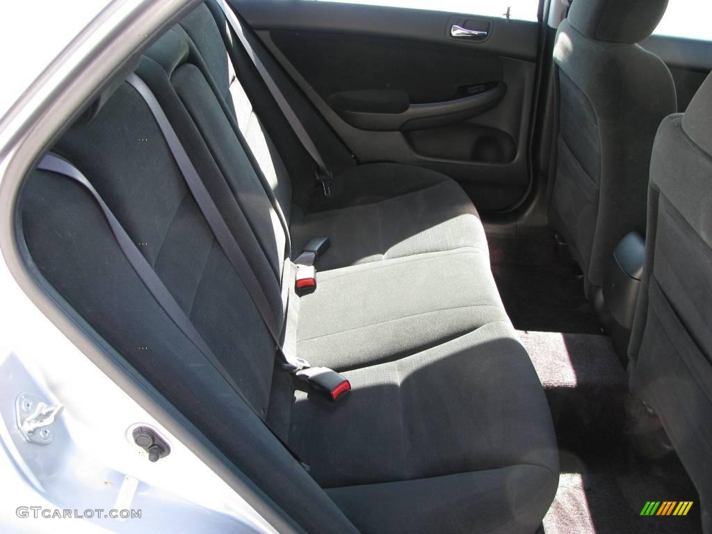 2006 Accord SE Sedan - Alabaster Silver Metallic / Black photo #13