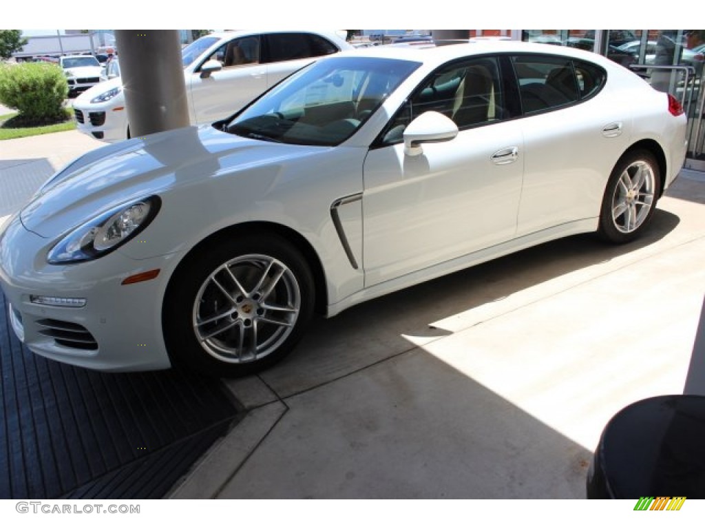 White 2016 Porsche Panamera 4 Edition Exterior Photo #105600462
