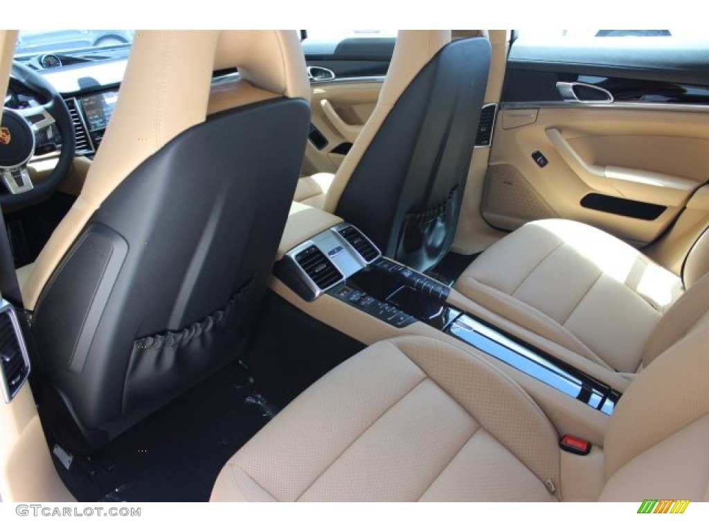 Black/Luxor Beige Interior 2016 Porsche Panamera 4 Edition Photo #105600891