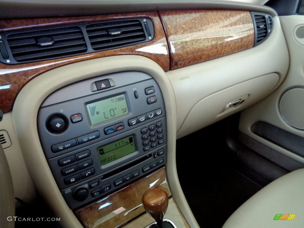 2008 X-Type 3.0 Sedan - Ebony Black / Champagne photo #41