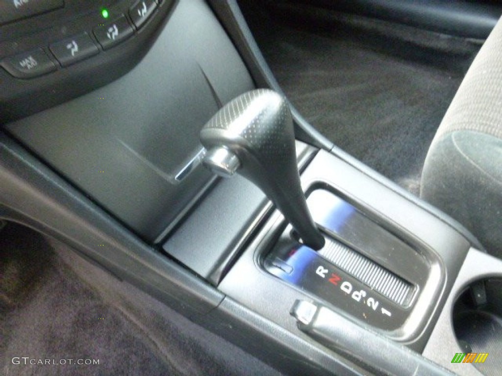 2003 Accord LX Sedan - Satin Silver Metallic / Black photo #12