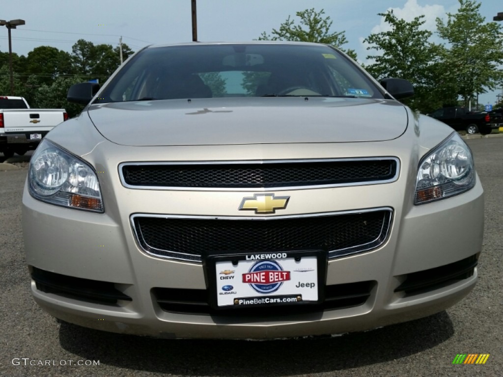 2010 Malibu LS Sedan - Gold Mist Metallic / Cocoa/Cashmere photo #2