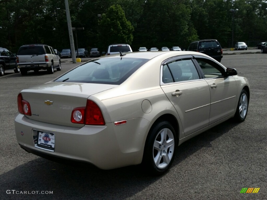 2010 Malibu LS Sedan - Gold Mist Metallic / Cocoa/Cashmere photo #7