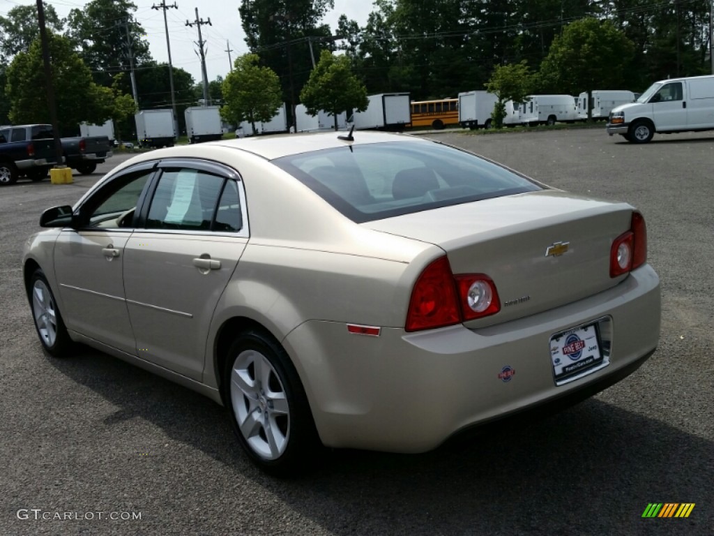 2010 Malibu LS Sedan - Gold Mist Metallic / Cocoa/Cashmere photo #9