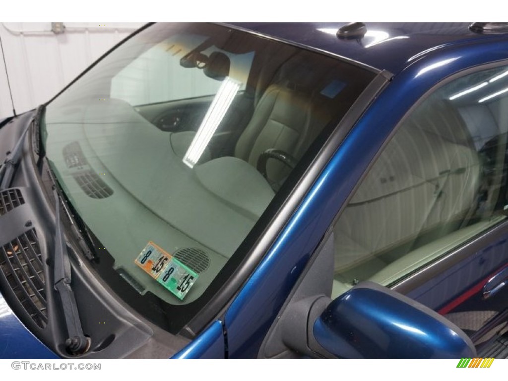 2004 Rainier CXL AWD - Indigo Blue Metallic / Light Cashmere photo #71