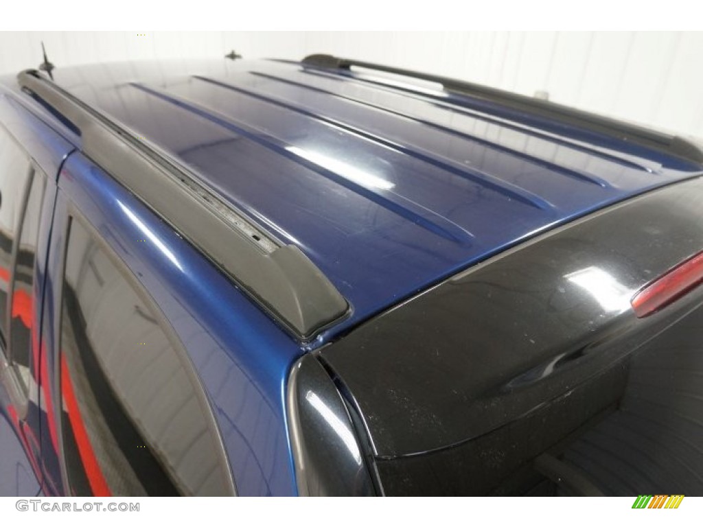 2004 Rainier CXL AWD - Indigo Blue Metallic / Light Cashmere photo #74