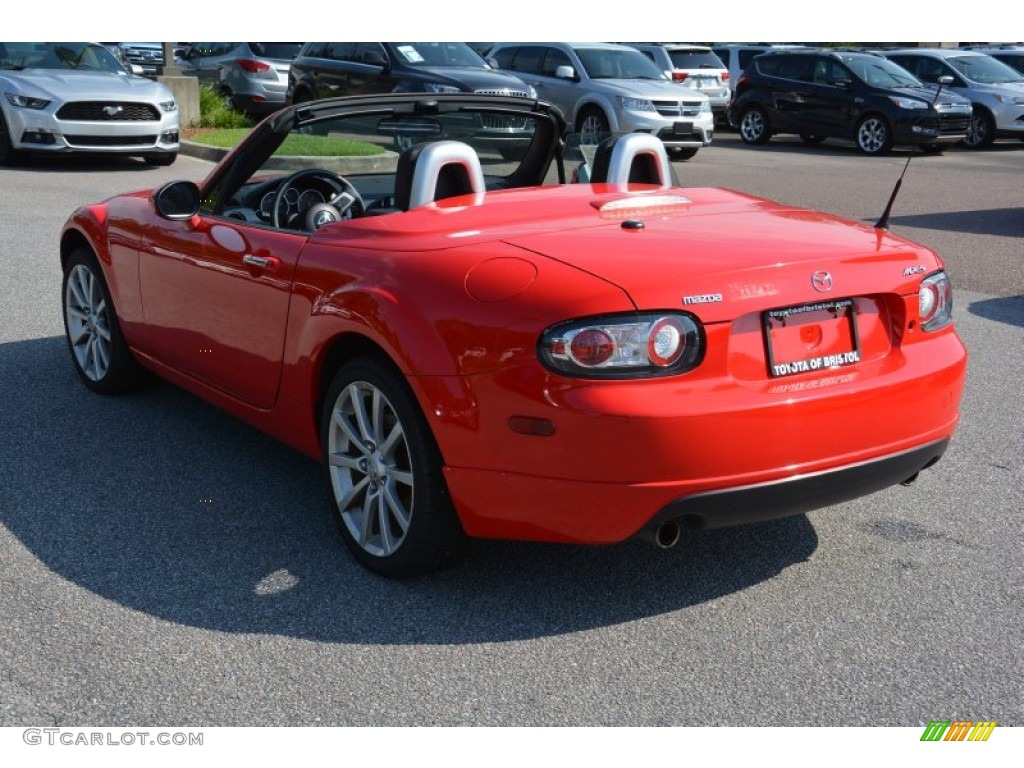 2007 MX-5 Miata Grand Touring Roadster - True Red / Black photo #10