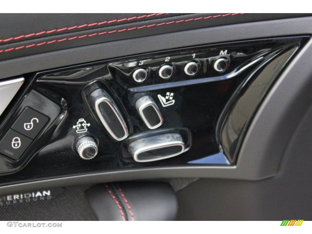 2016 Jaguar F-TYPE R Coupe Controls Photo #105622144