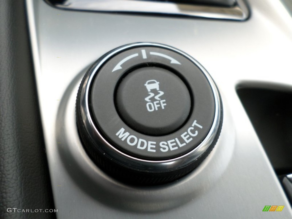 2016 Chevrolet Corvette Z06 Coupe Controls Photo #105623065
