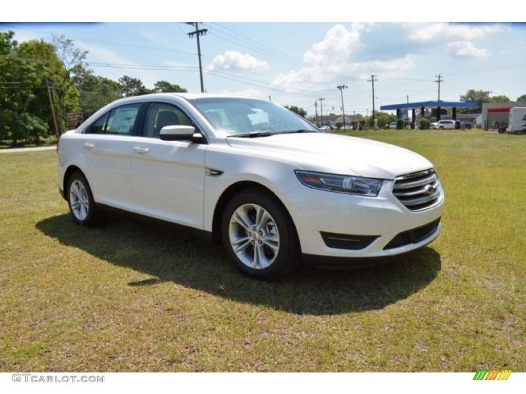 2015 Taurus SEL - White Platinum Metallic / Dune photo #3