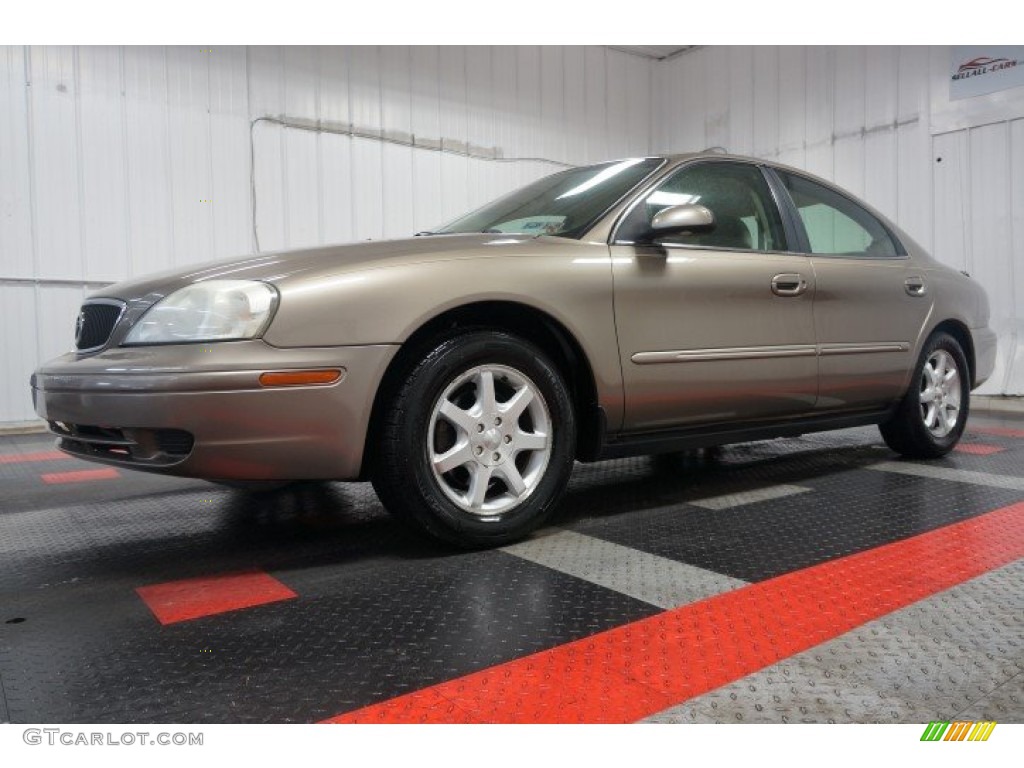 2002 Sable GS Sedan - Arizona Beige Metallic / Medium Parchment photo #2