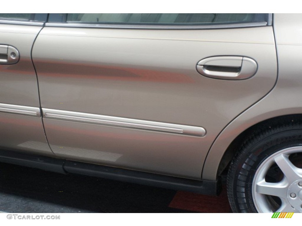 2002 Sable GS Sedan - Arizona Beige Metallic / Medium Parchment photo #60