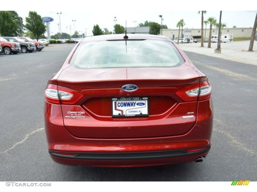 2016 Fusion SE - Ruby Red Metallic / Dune photo #6