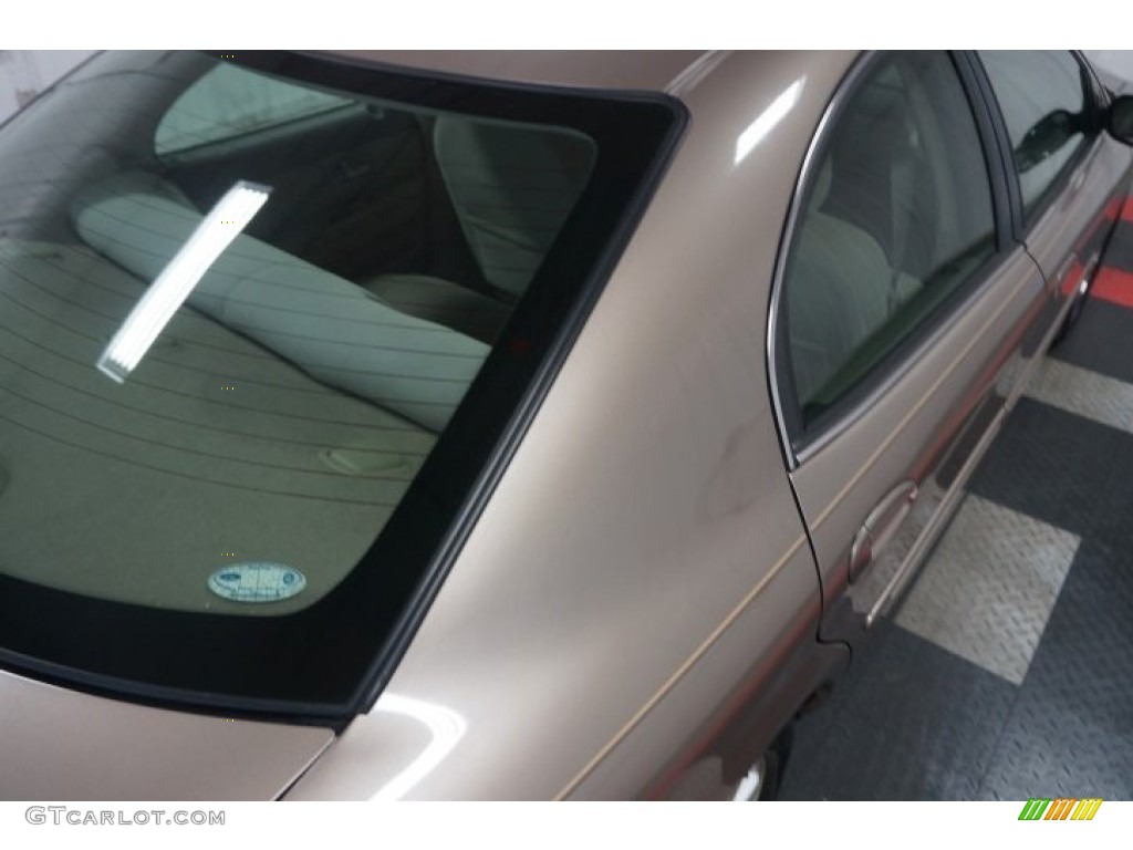 2002 Sable GS Sedan - Arizona Beige Metallic / Medium Parchment photo #71