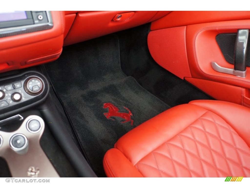 2010 Ferrari California Standard California Model Marks and Logos Photo #105629251