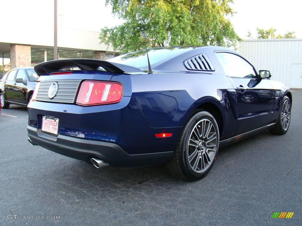 2010 Mustang GT Premium Coupe - Kona Blue Metallic / Charcoal Black photo #3