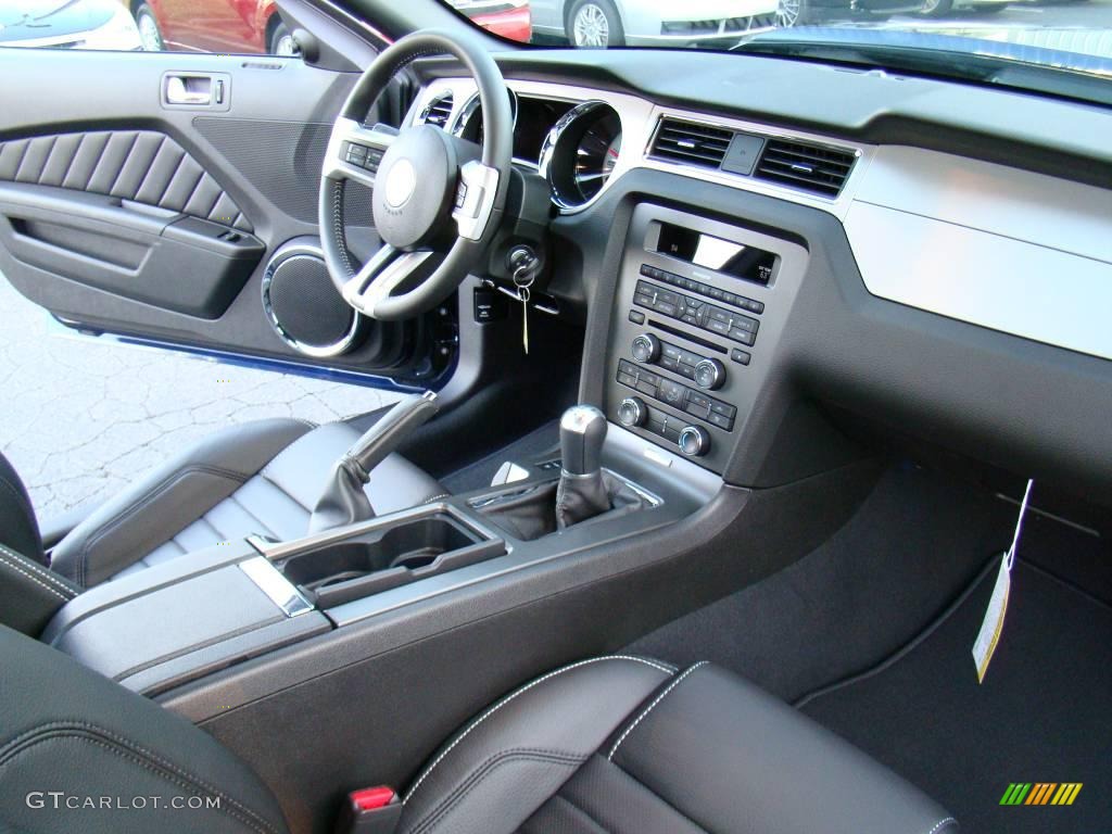 2010 Mustang GT Premium Coupe - Kona Blue Metallic / Charcoal Black photo #11