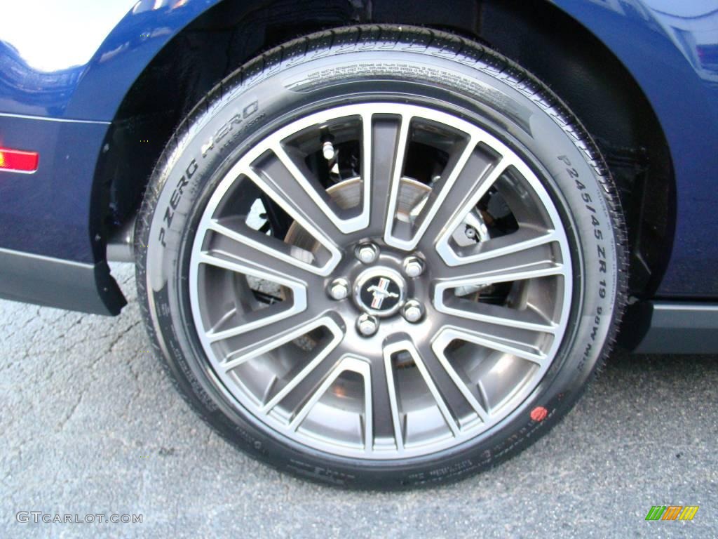 2010 Mustang GT Premium Coupe - Kona Blue Metallic / Charcoal Black photo #13