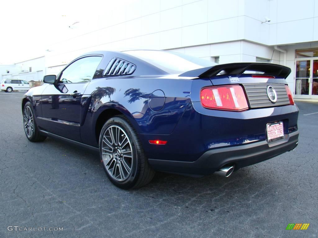 2010 Mustang GT Premium Coupe - Kona Blue Metallic / Charcoal Black photo #25