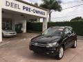 Deep Black Metallic - Tiguan SE Photo No. 1