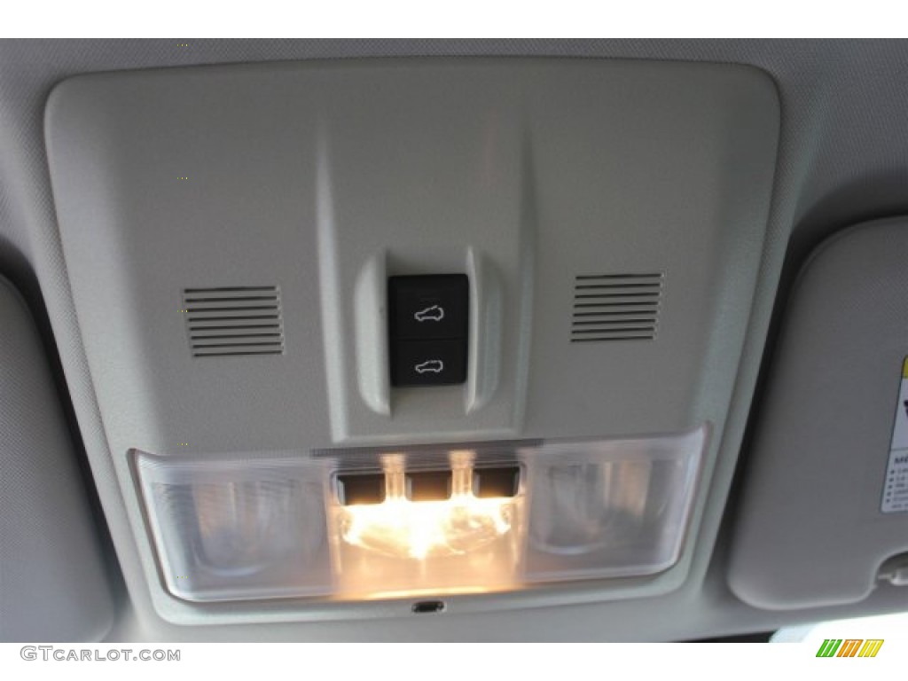 2016 Land Rover LR4 HSE LUX Controls Photo #105658389