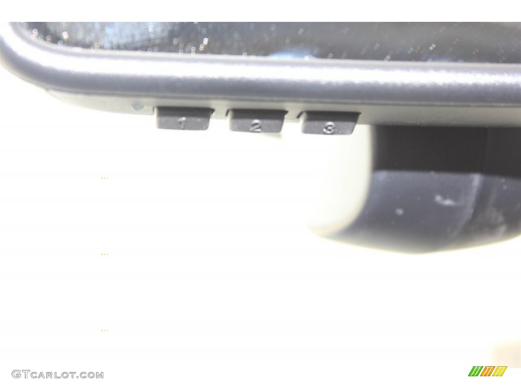2016 Land Rover LR4 HSE LUX Controls Photo #105658407