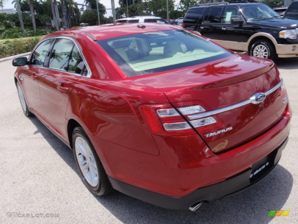 2015 Taurus SEL - Ruby Red Metallic / Dune photo #8