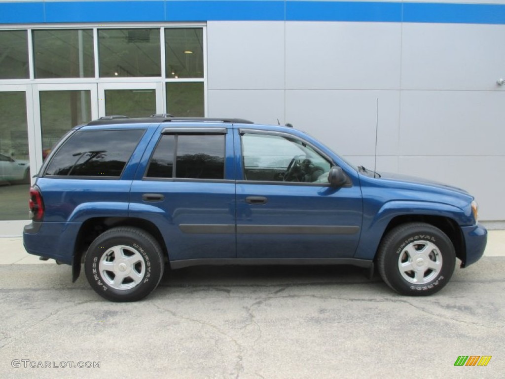 2005 TrailBlazer LS 4x4 - Superior Blue Metallic / Light Gray photo #2