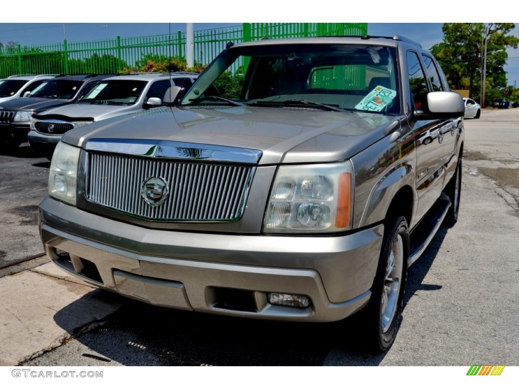 2003 Escalade EXT AWD - Silver Sand / Shale photo #6