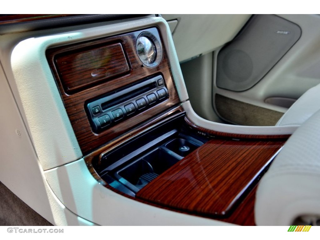 2003 Escalade EXT AWD - Silver Sand / Shale photo #25