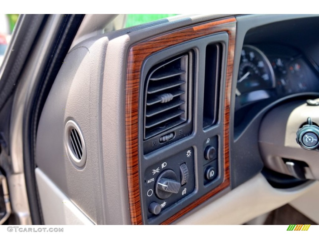 2003 Escalade EXT AWD - Silver Sand / Shale photo #29
