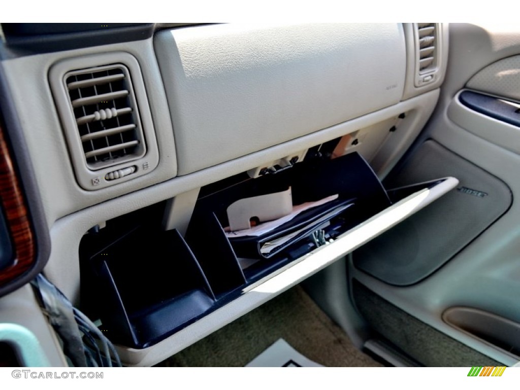 2003 Escalade EXT AWD - Silver Sand / Shale photo #46