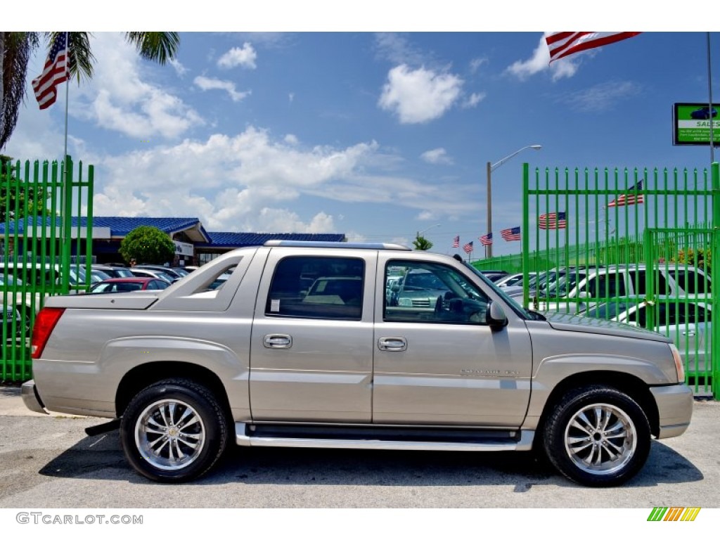 2003 Escalade EXT AWD - Silver Sand / Shale photo #53