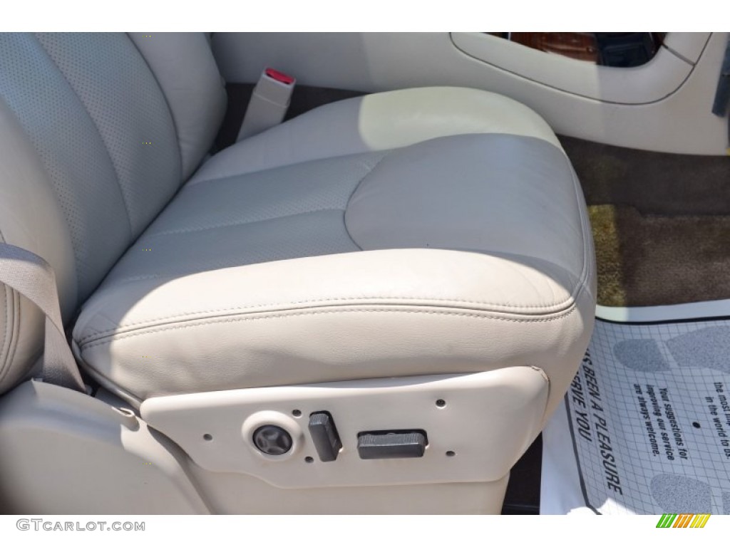 2003 Escalade EXT AWD - Silver Sand / Shale photo #76