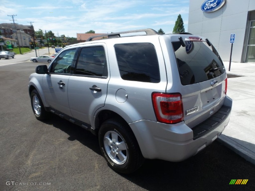 2012 Escape XLT V6 4WD - Ingot Silver Metallic / Charcoal Black photo #3