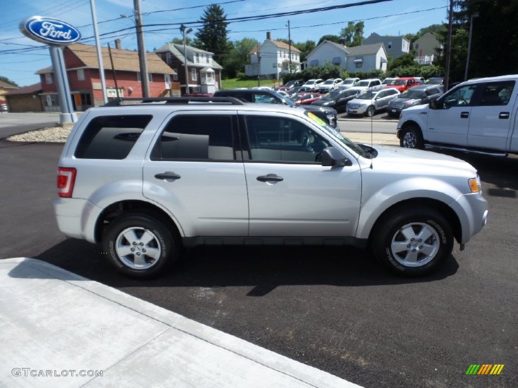 2012 Escape XLT V6 4WD - Ingot Silver Metallic / Charcoal Black photo #7